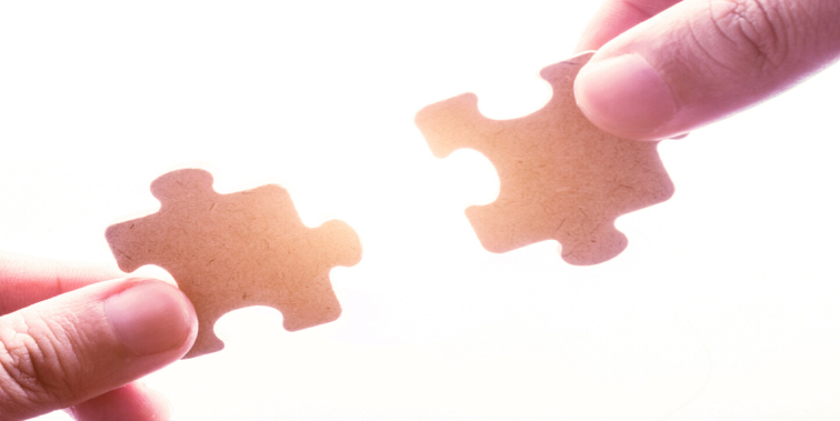 非常差異品牌定位：左手品牌，右手堅持！