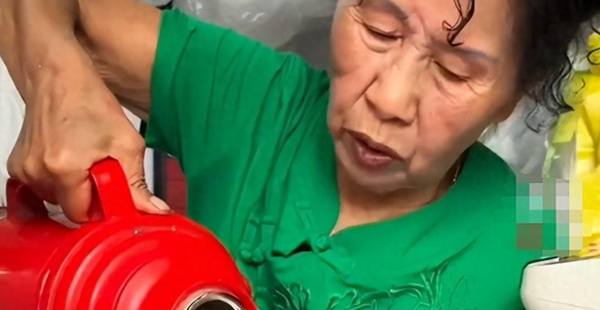 南京阿姨帶火雀巢咖啡，品牌方緊急上架同款