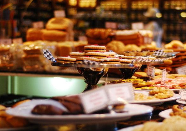 餐飲行業(yè)品牌戰(zhàn)略營(yíng)銷分析,餐飲行業(yè)的品牌戰(zhàn)略,餐飲品牌戰(zhàn)略